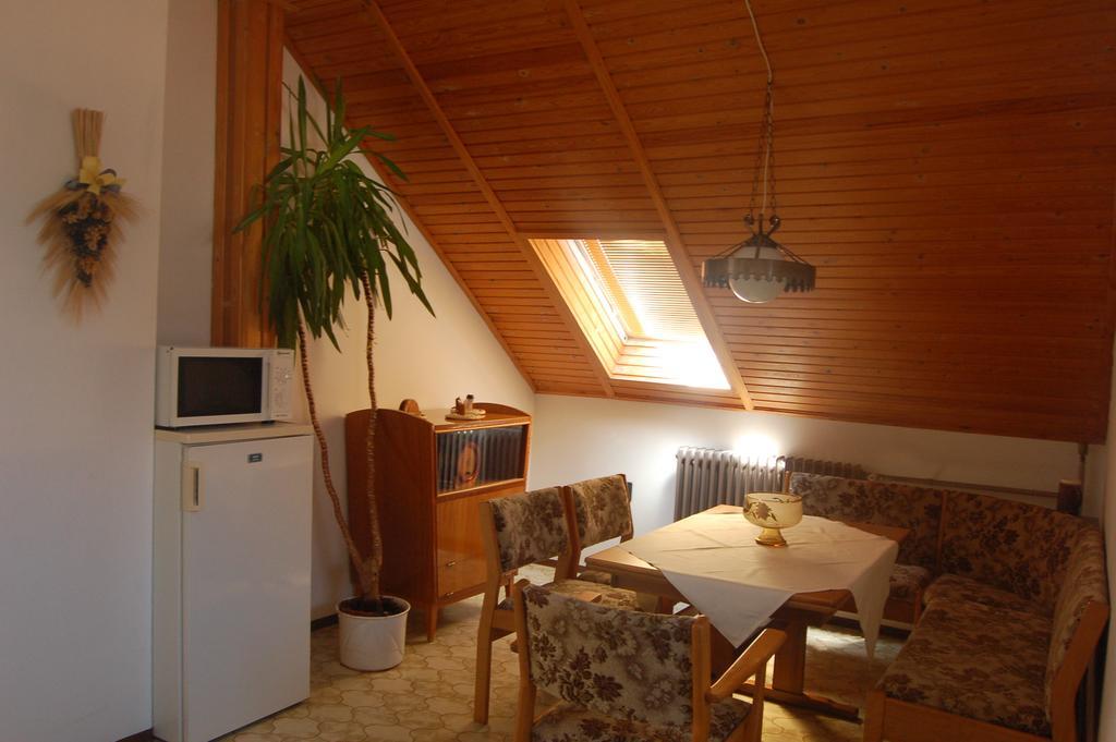 Szalai Vendeghaz Apartment Черсектомай Стая снимка