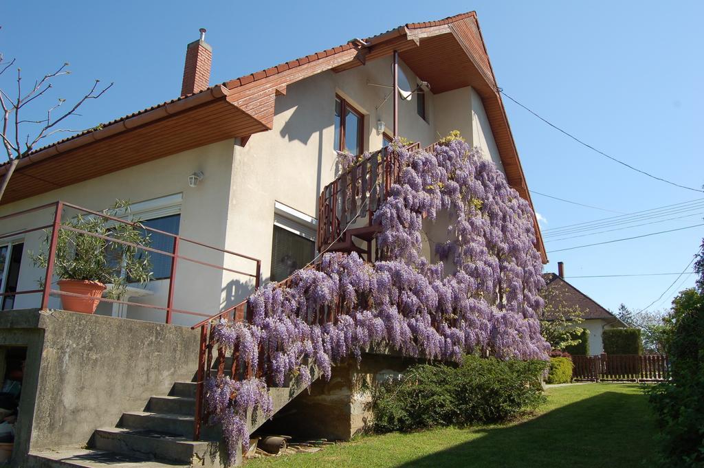 Szalai Vendeghaz Apartment Черсектомай Стая снимка